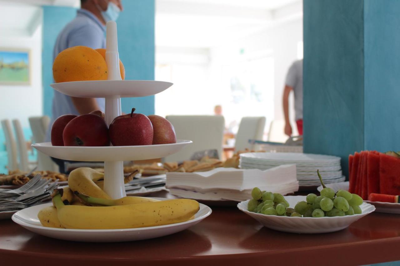 Hotel Villa Amorena Bol Bagian luar foto